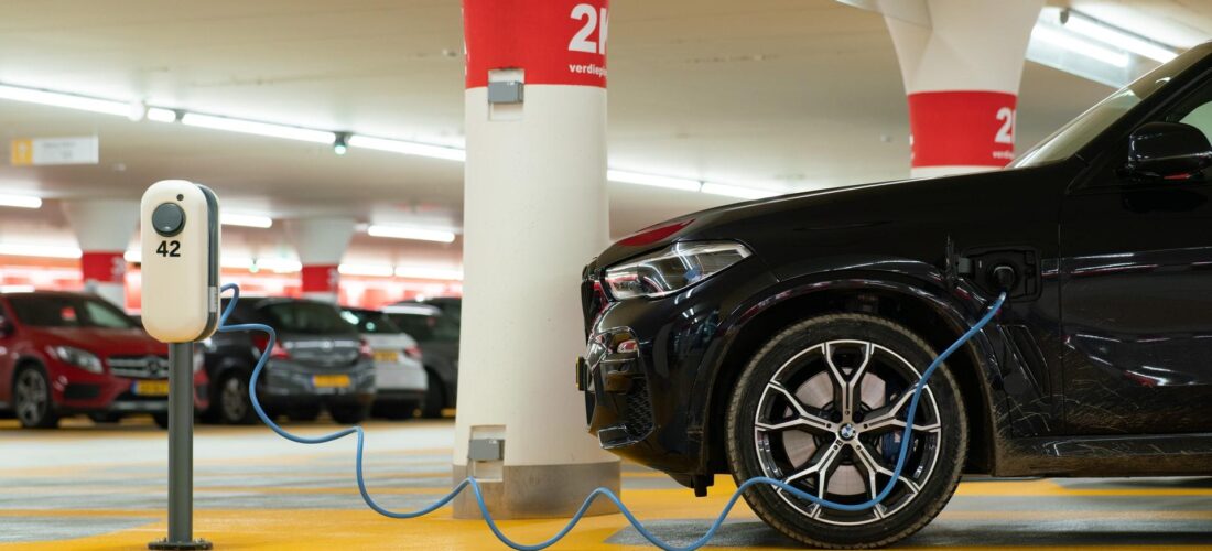 Zakelijk elektrisch leasen: hoe werkt dat?